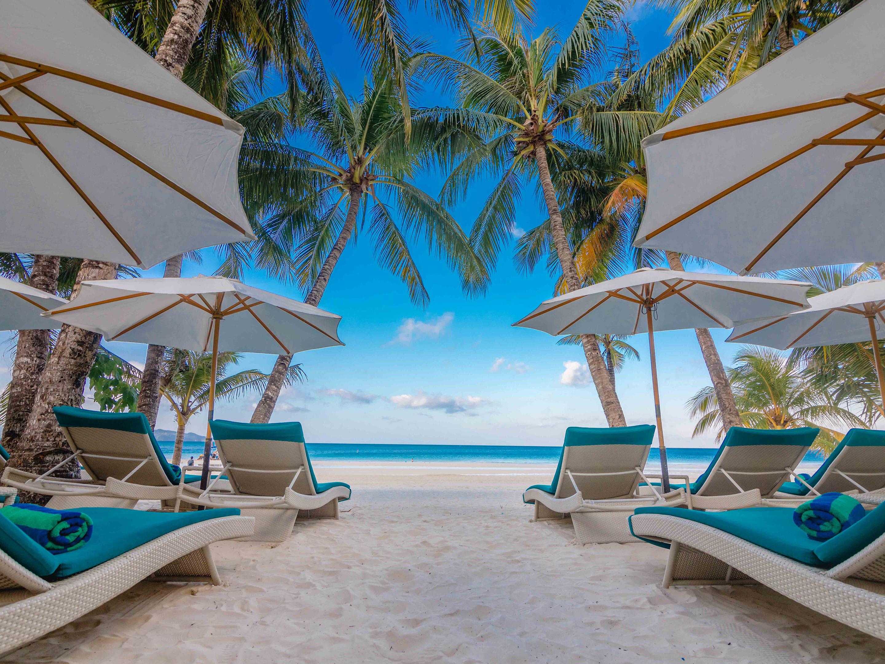 Henann Prime Beach Resort Balabag  Exterior foto Beach at the Shangri-La's Tanjung Rhu Resort